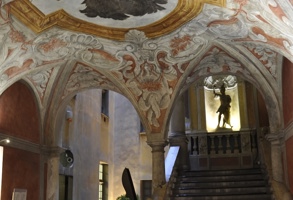 RS85058 Dreamstime Xl 157874705