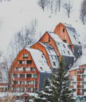 Lobstick Lodge