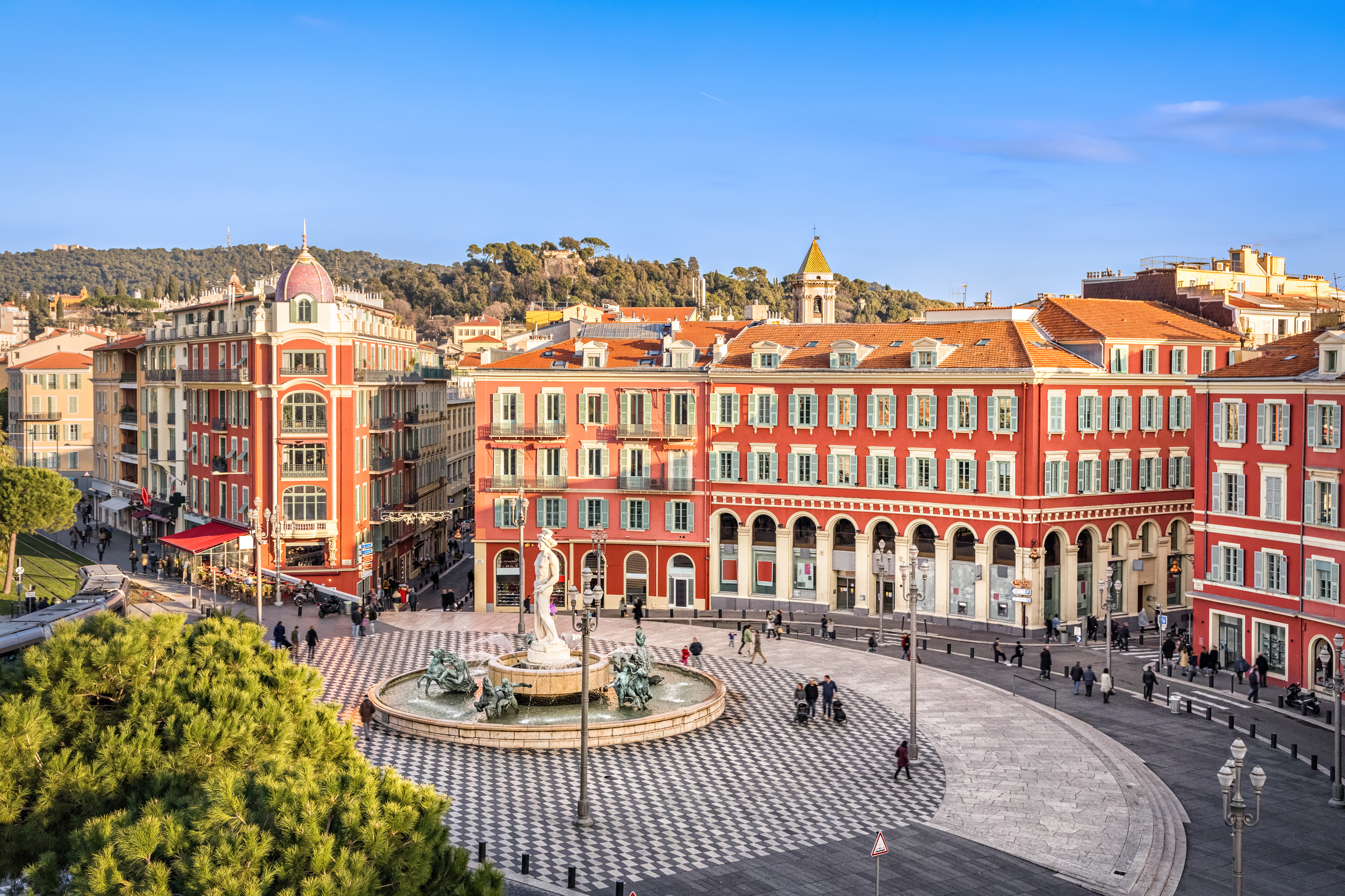 French language school trips to Nice destination