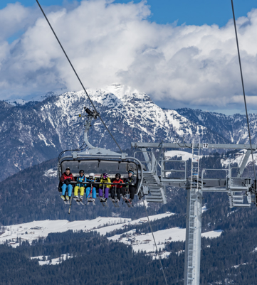 St Johann Header