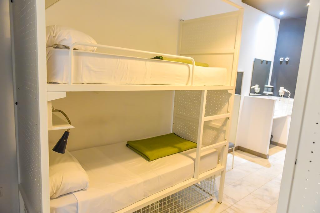 Feel Hostel1