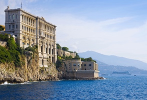 RS85056 Dreamstime Xl 21329381